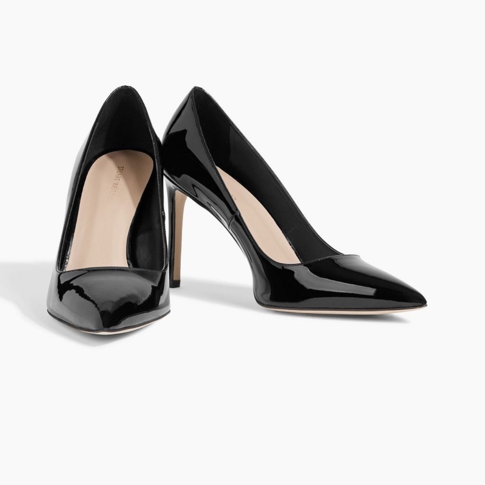 BARELY WORN Stuart Weitzman Leigh Pumps in Black Patent, Size 6